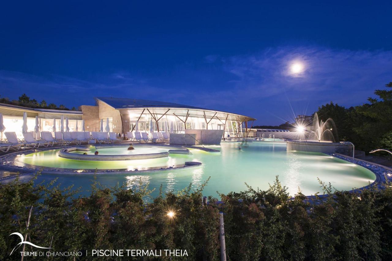 Agriturismo Casa Rossa Chianciano Terme Eksteriør billede